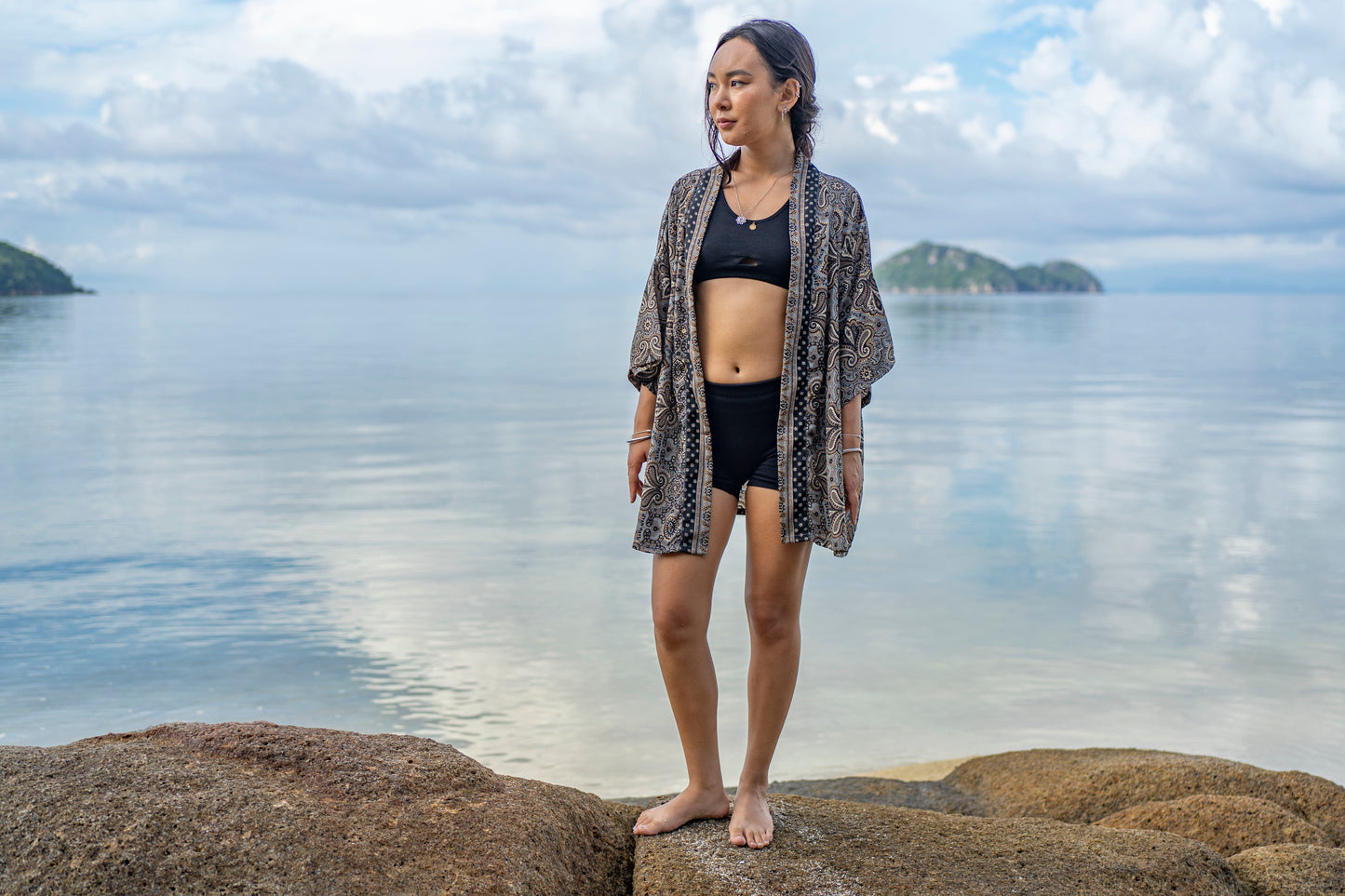 black gray beige gold patterned kimono, blouse, cover-up, light jacket