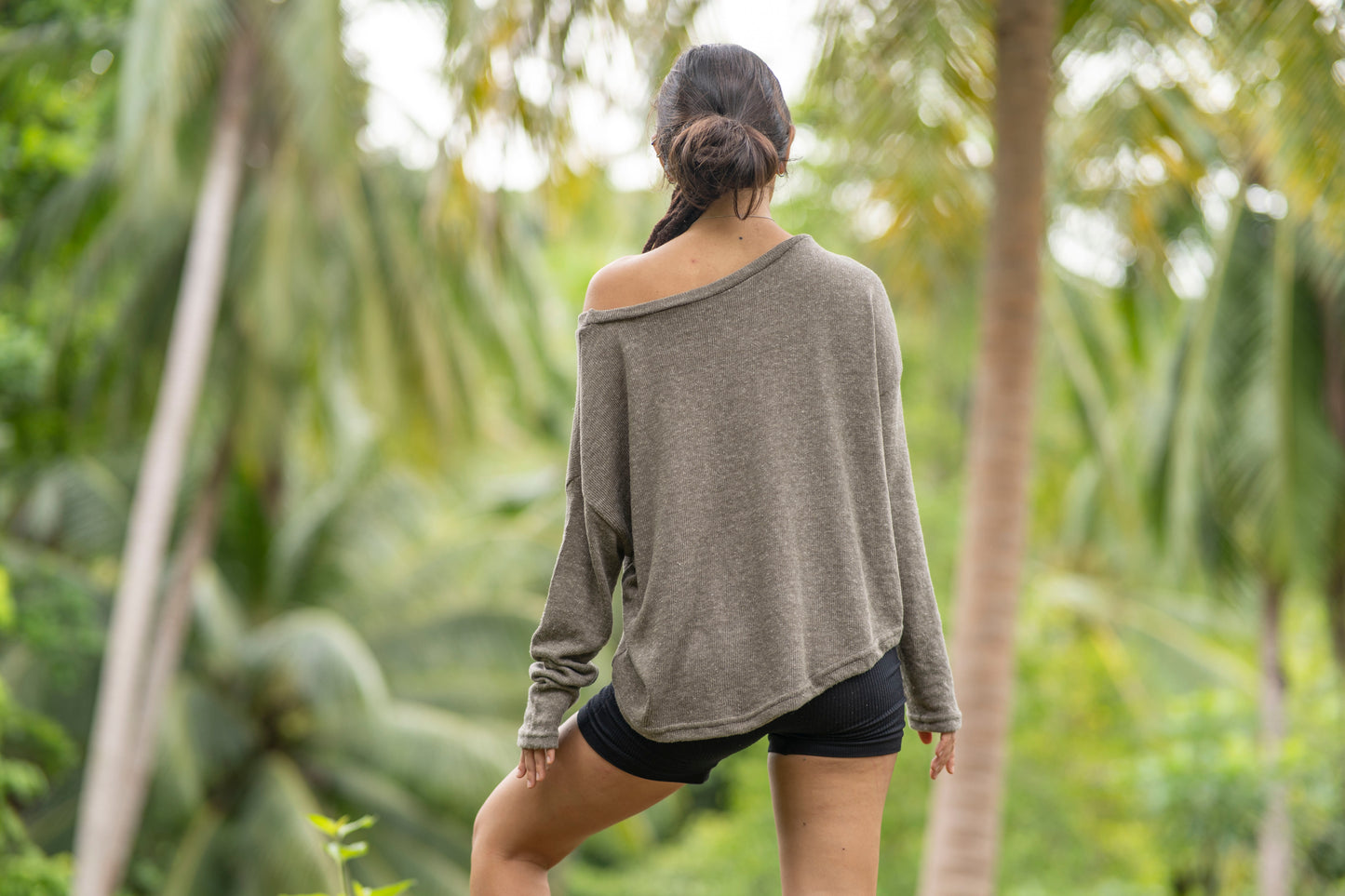 half-length, loose knitted top in kaki green