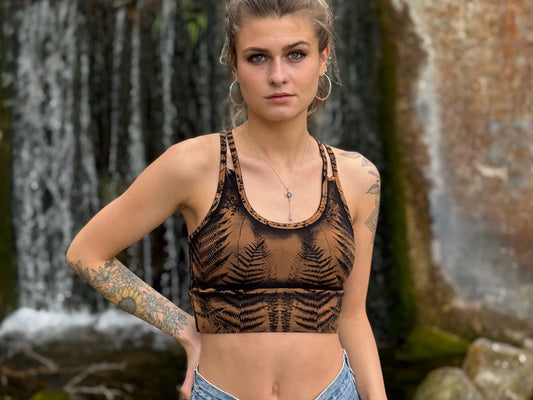 Batik Yoga Top mit floralem Print in braun schwarz