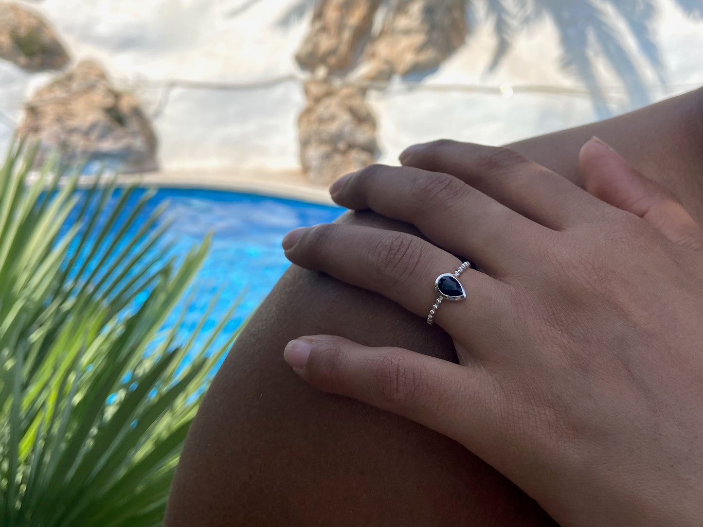Ball ring made of 925 silver with a teardrop-shaped stone