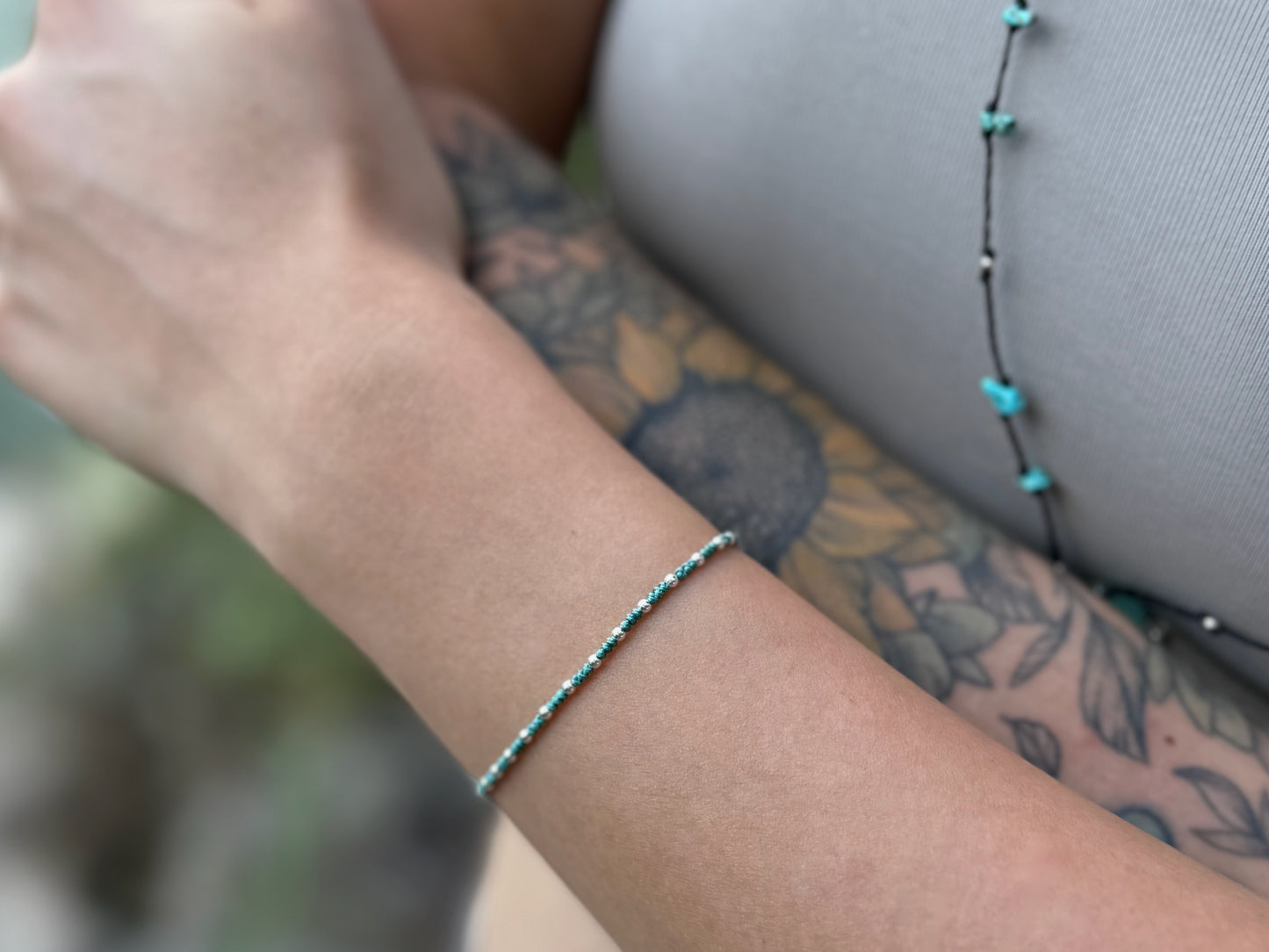 adjustable bracelet with real small colorful stones