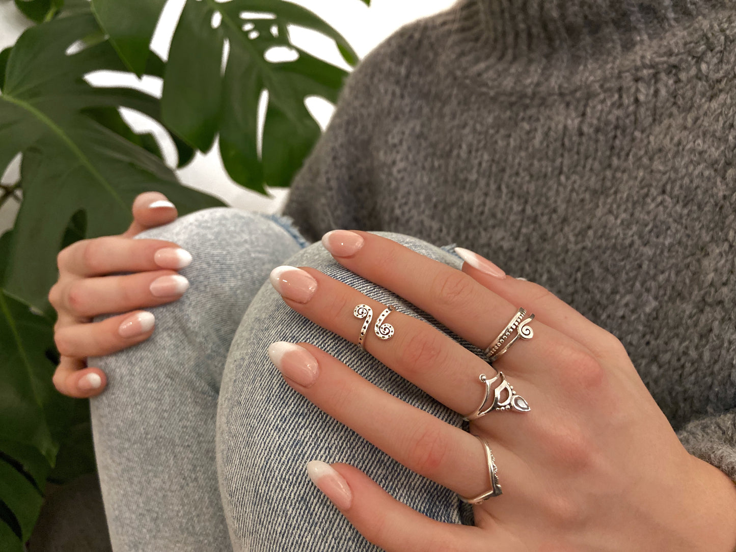 Toe ring with spirals and stamped dots made of silver