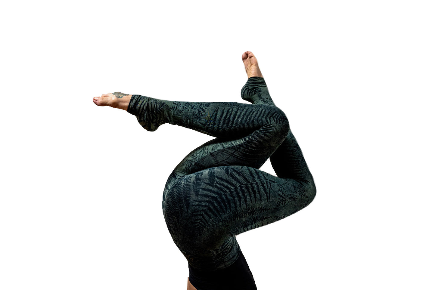 Block print leggings with floral pattern in black