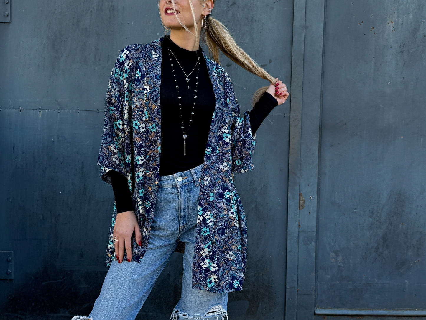 blau floral gemusterter Kimono, Bluse, Überwurf, leichte Jacke