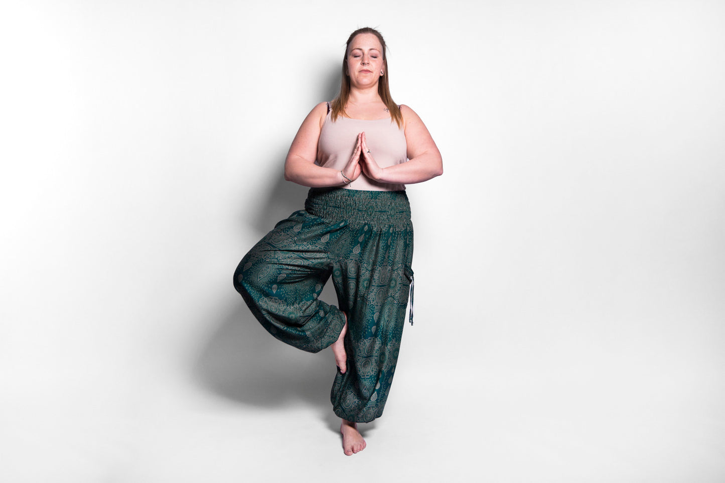 PLUS SIZE harem pants with a delicate pattern in turquoise