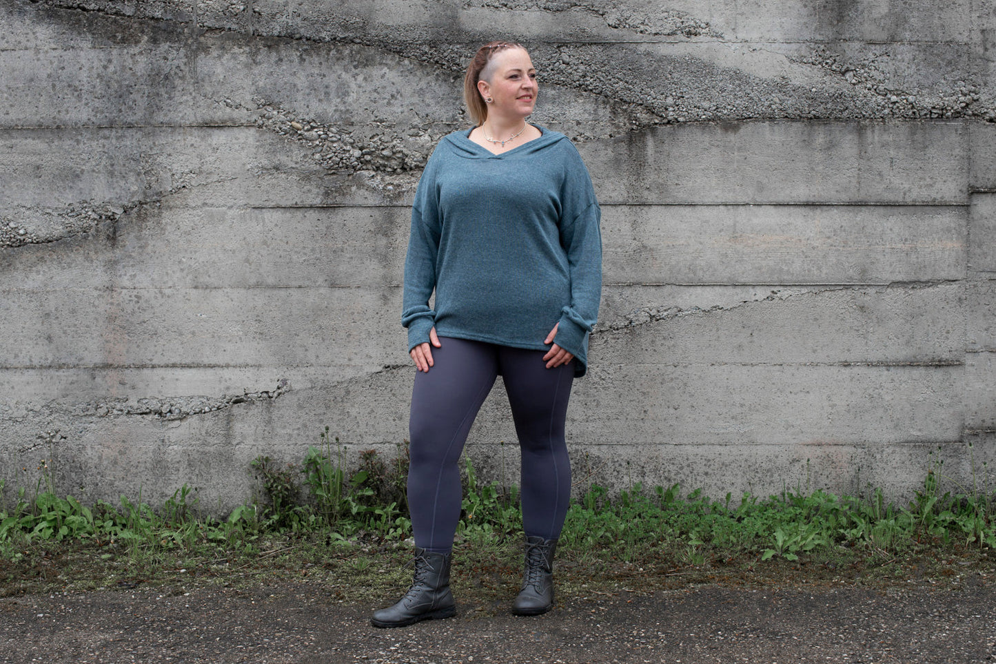 PLUS SIZE, long, plain knitted sweater with a large hood and thumbholes in blue