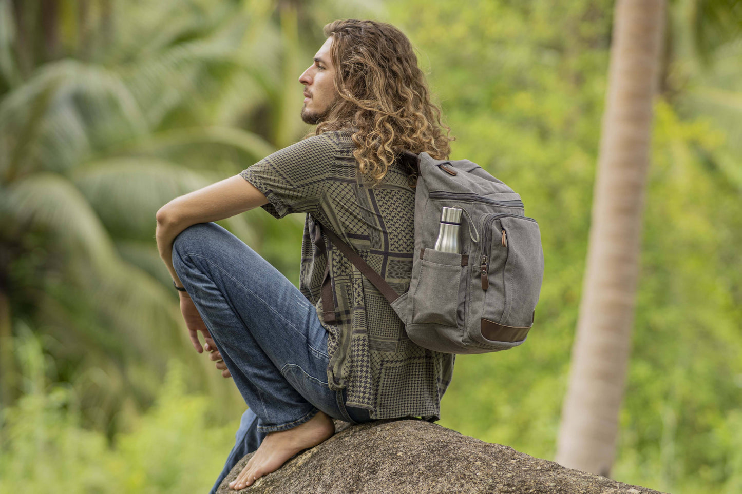 Canvas backpack in gray