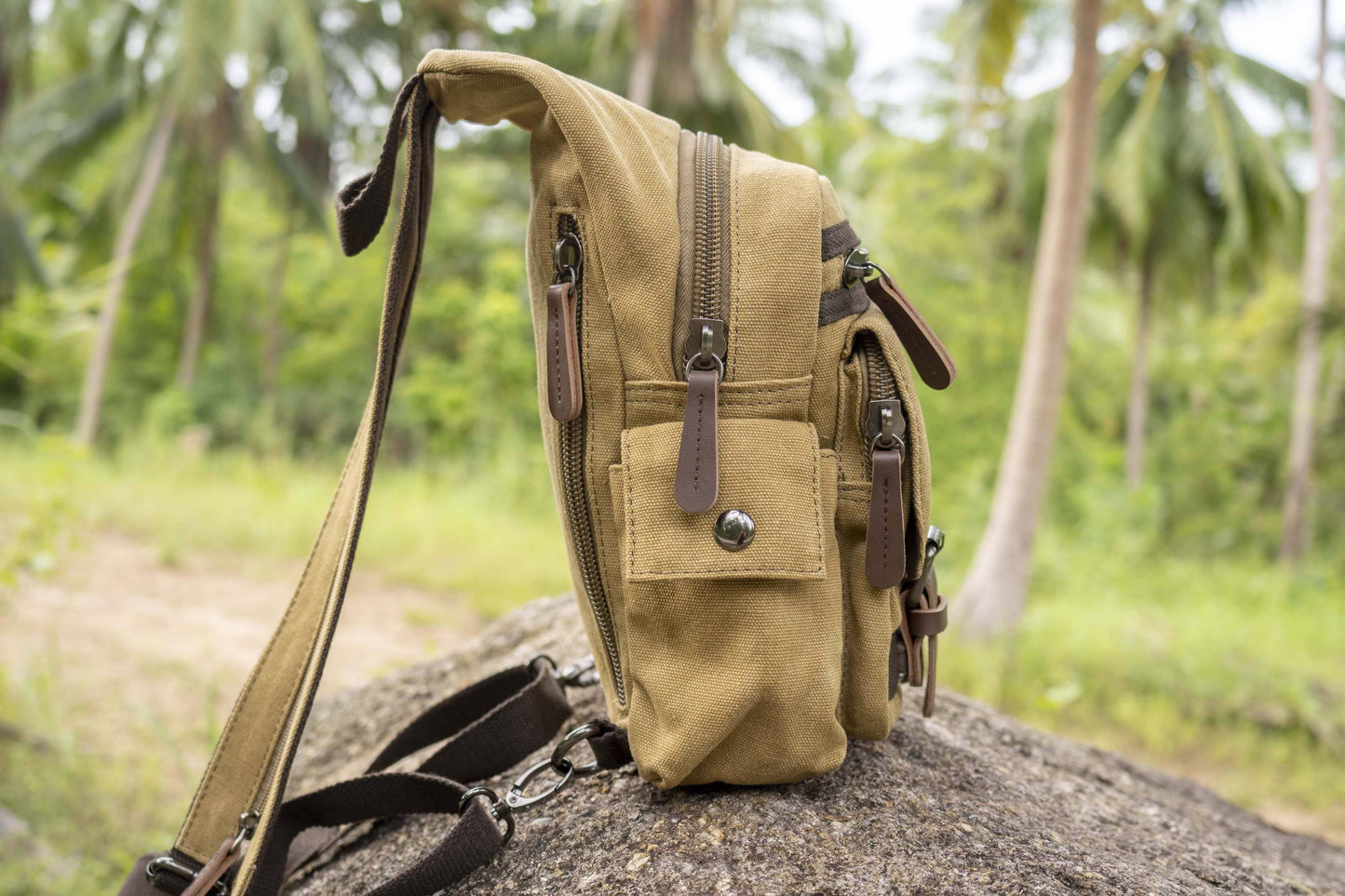 practical canvas shoulder bag with straps in beige
