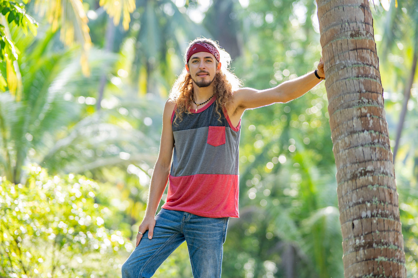 Tri-color tank top with chest pocket for men in red