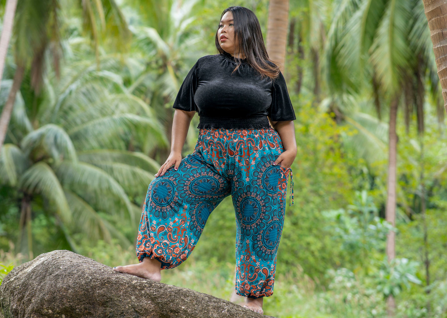 PLUS SIZE patterned harem pants with pockets in turquoise orange