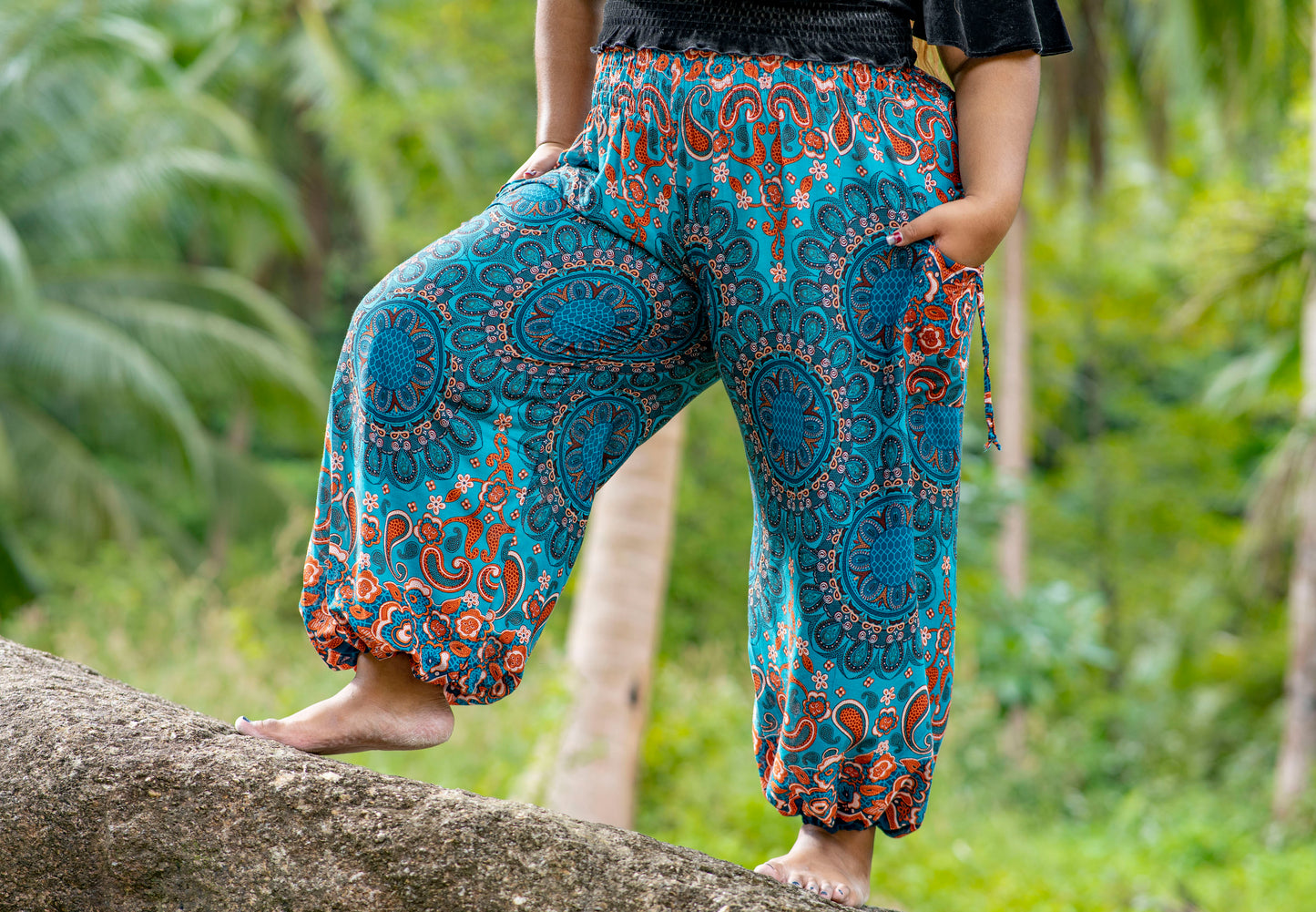PLUS SIZE patterned harem pants with pockets in turquoise orange