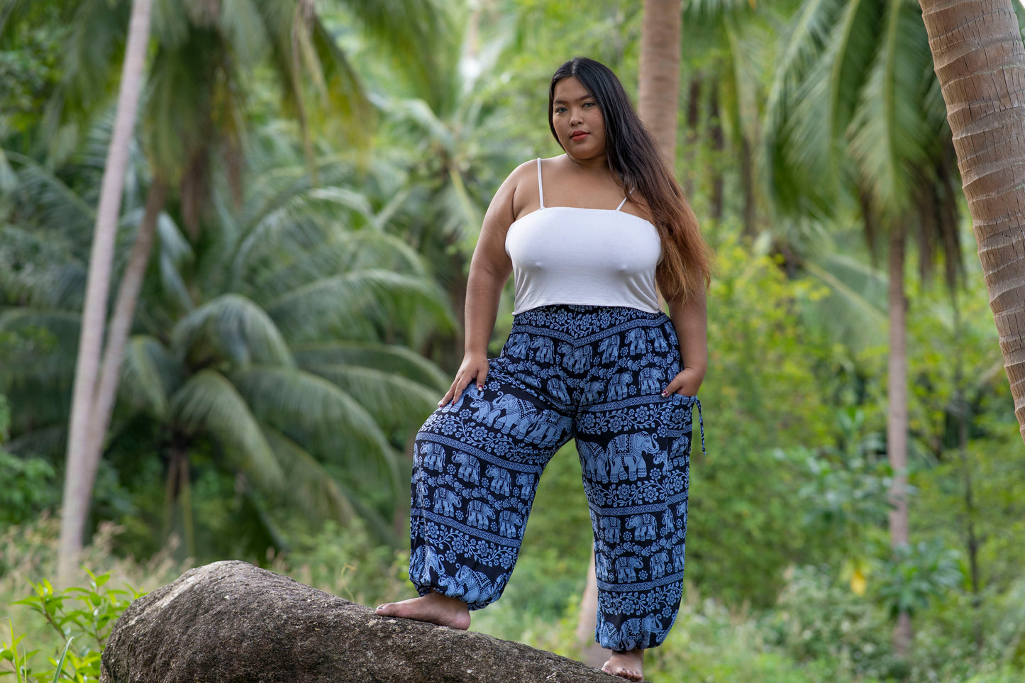 PLUS SIZE airy harem pants with elephant pattern in dark blue with pockets