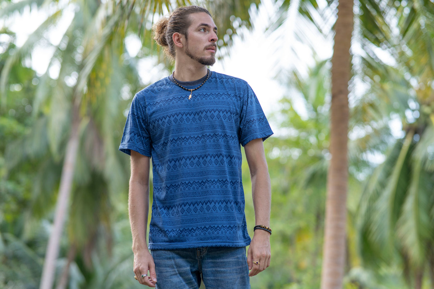 blau gemustertes T-Shirt für Männer