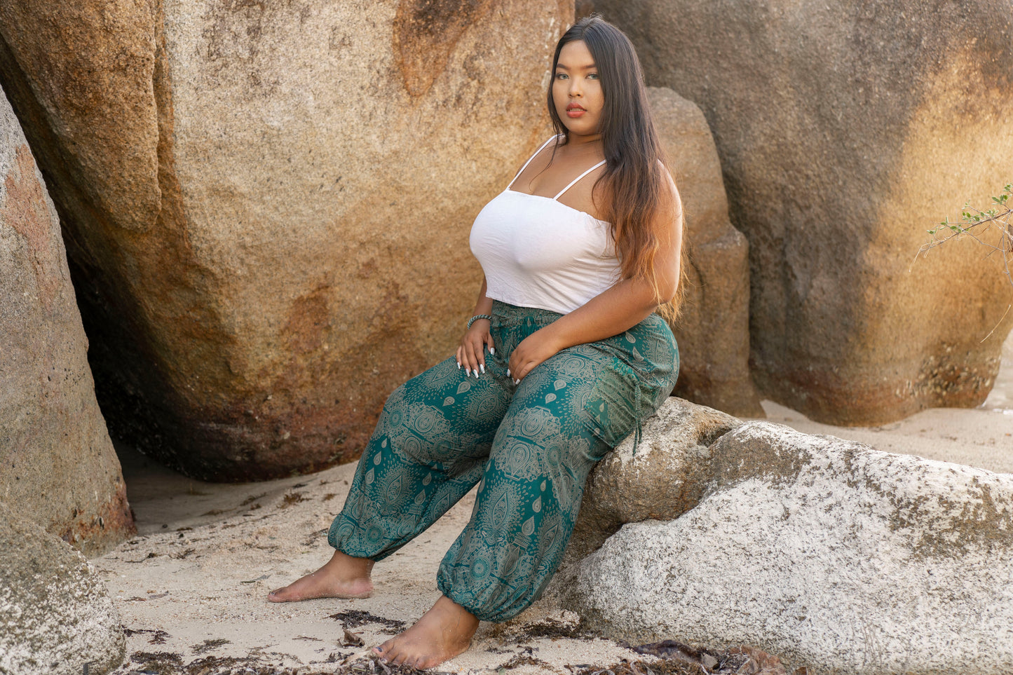 PLUS SIZE harem pants with a delicate pattern in turquoise