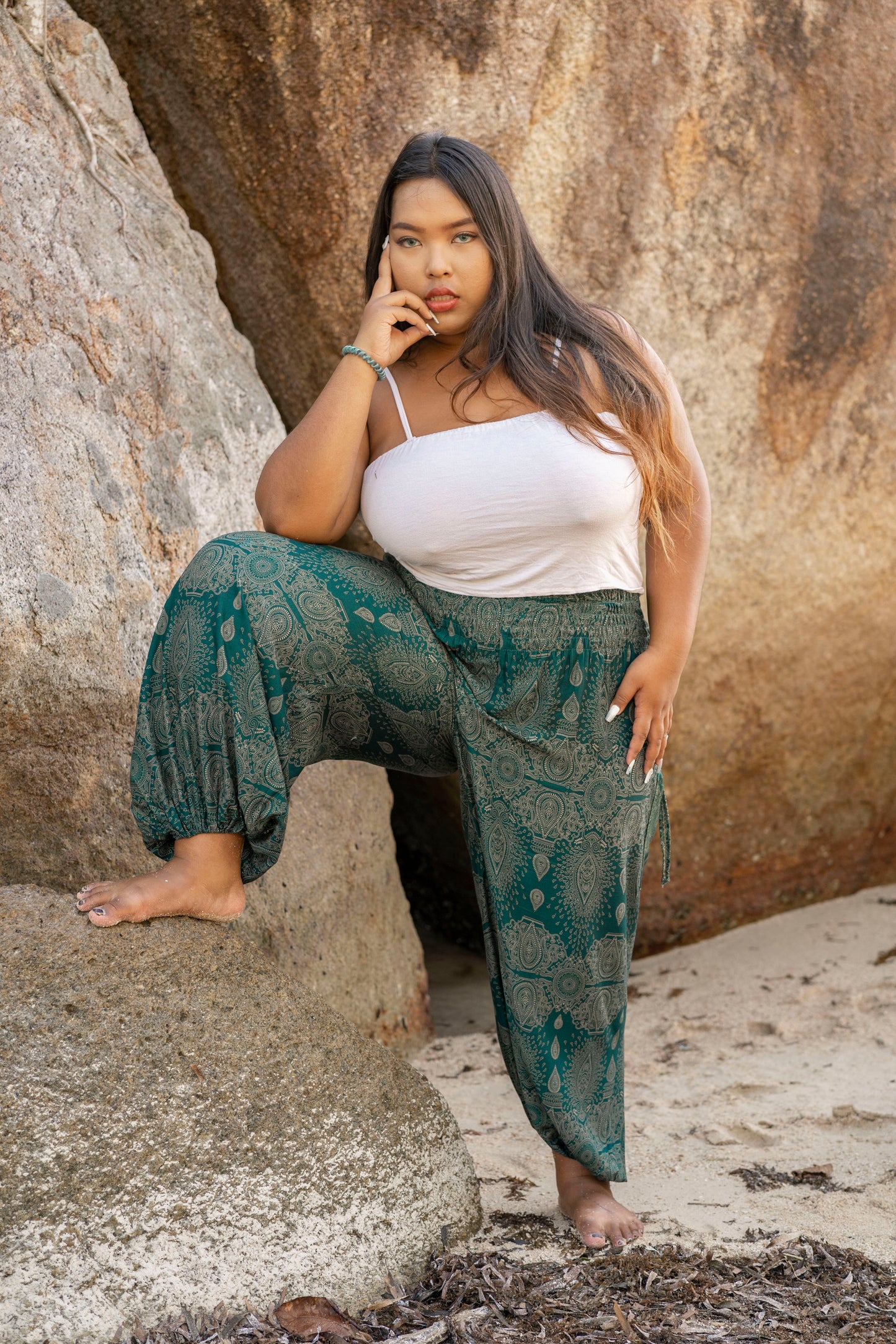 PLUS SIZE harem pants with a delicate pattern in turquoise