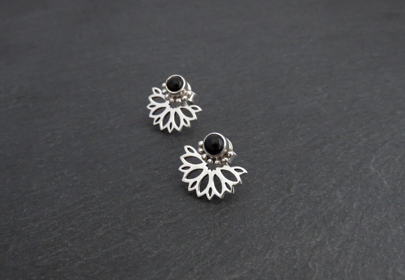 Front Back Ohrstecker mit schwarzem Onyx Stein aus Silber