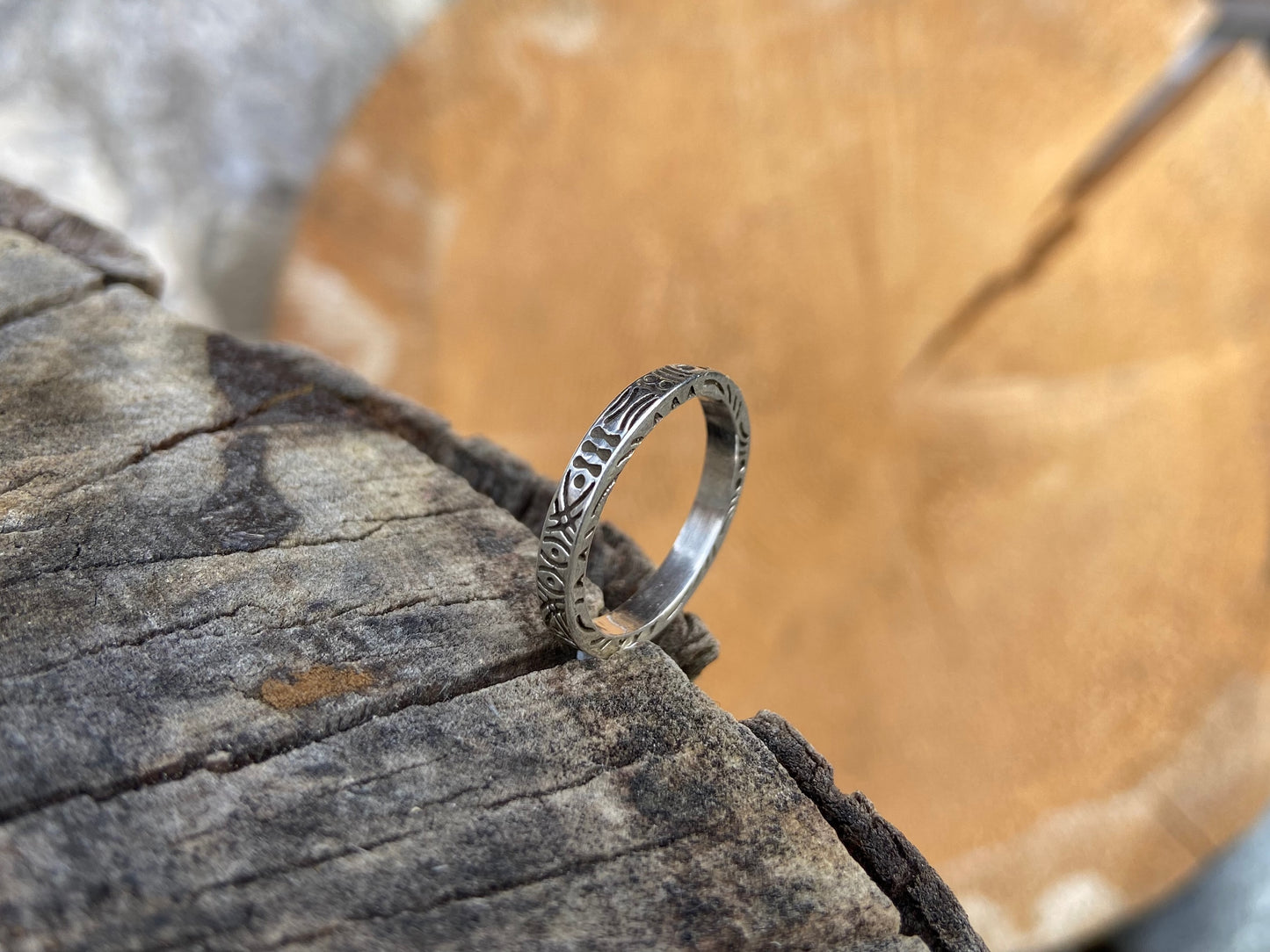 patterned solid silver ring