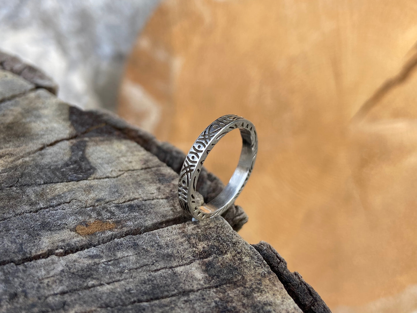 patterned solid silver ring