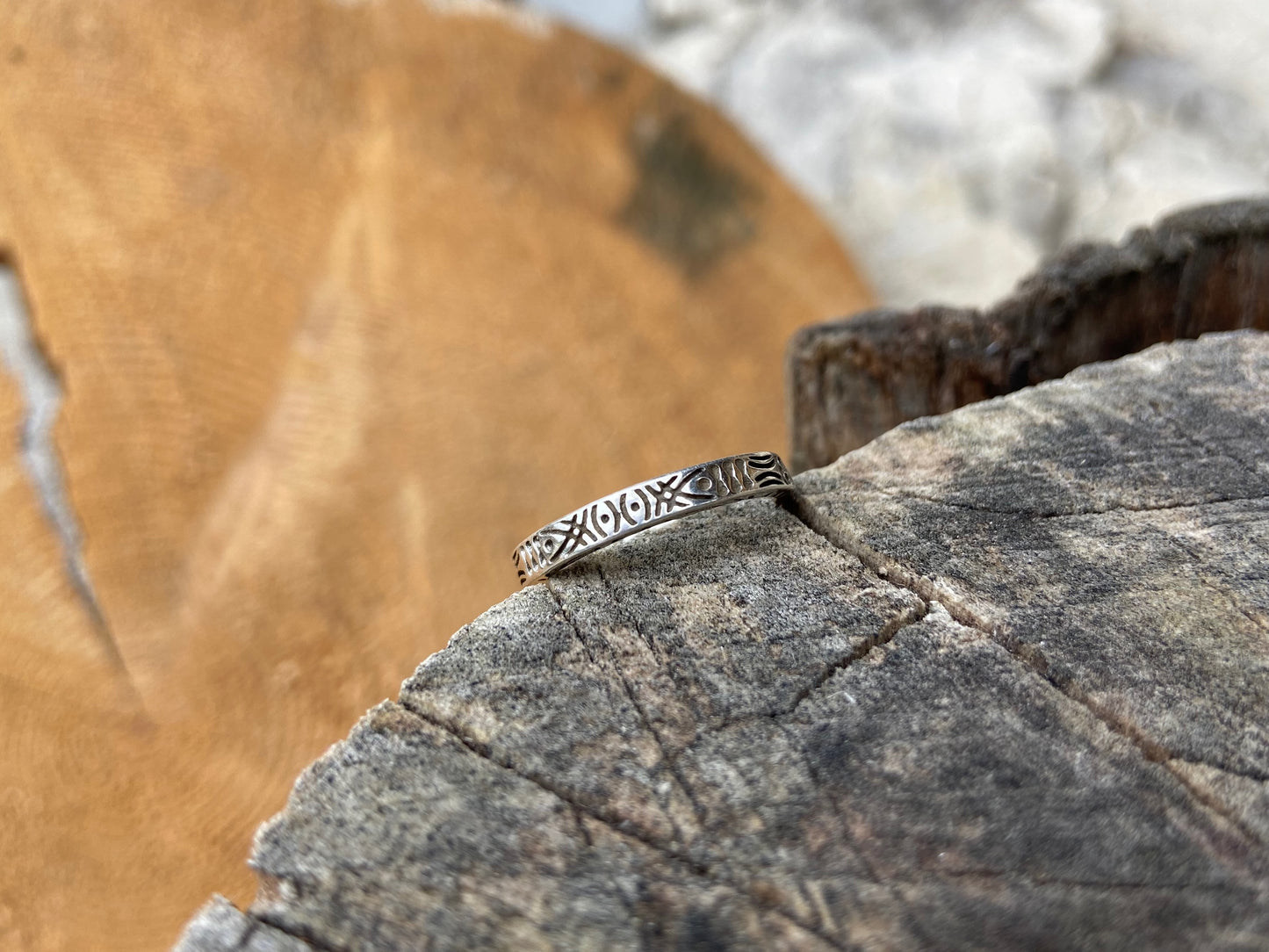patterned solid silver ring