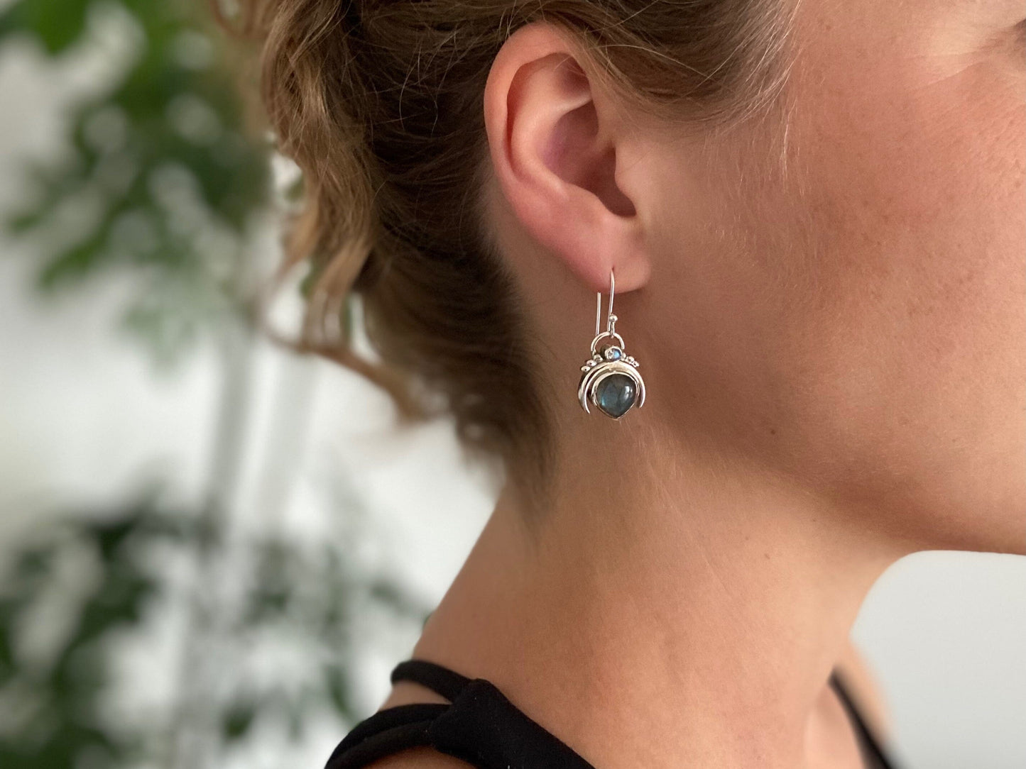 Earrings crescent moon with stones made of silver