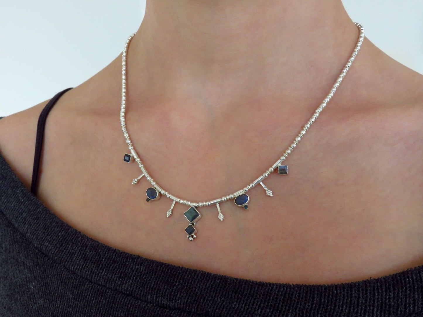 Kette mit Labradorit Steinen aus Silber