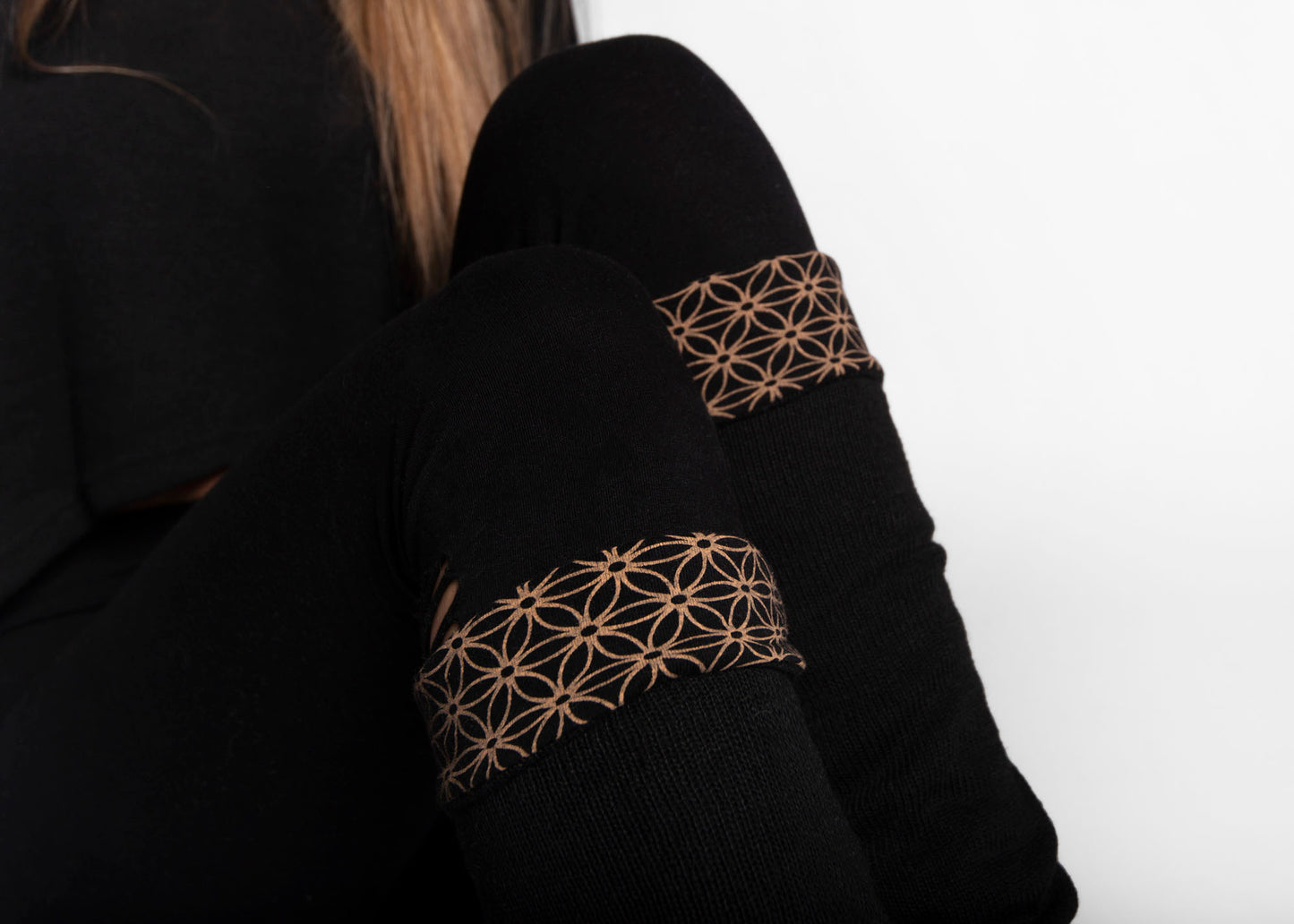 Reversible leg warmers in black, cuffs, yoga cuffs