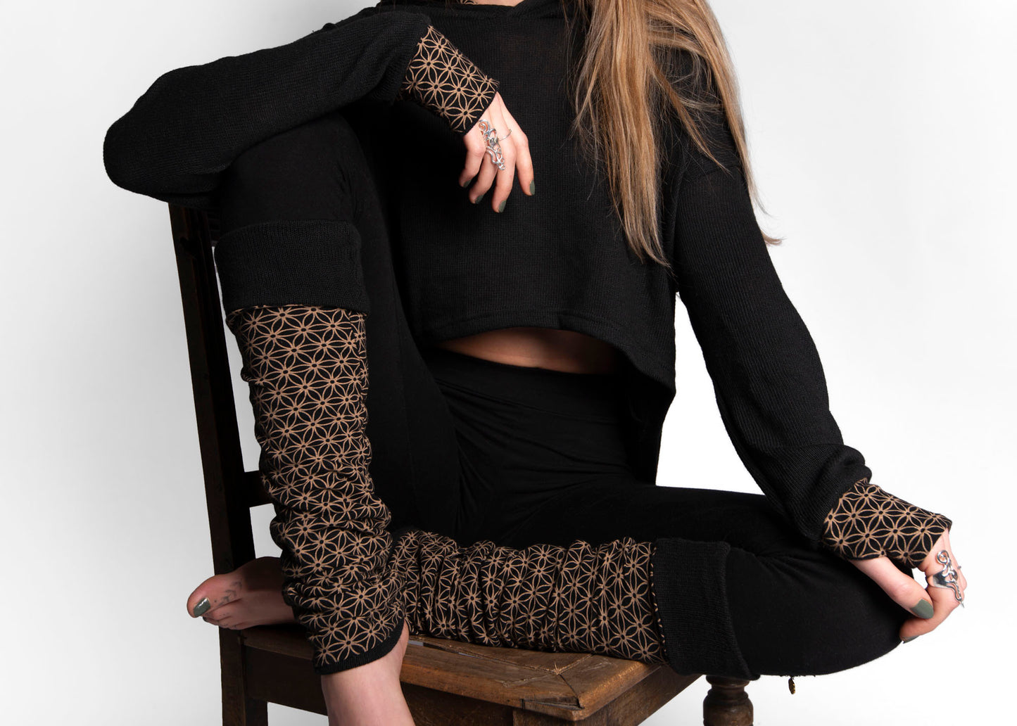 Reversible leg warmers in black, cuffs, yoga cuffs