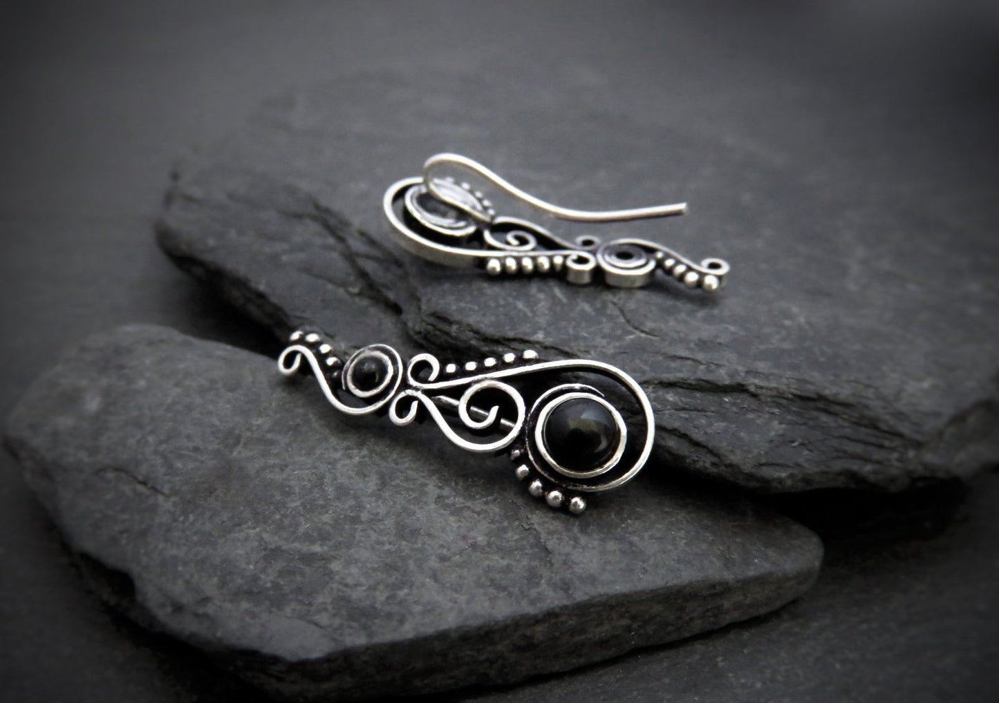 Earclimber Ohrringe mit Onyx Steinen aus Silber