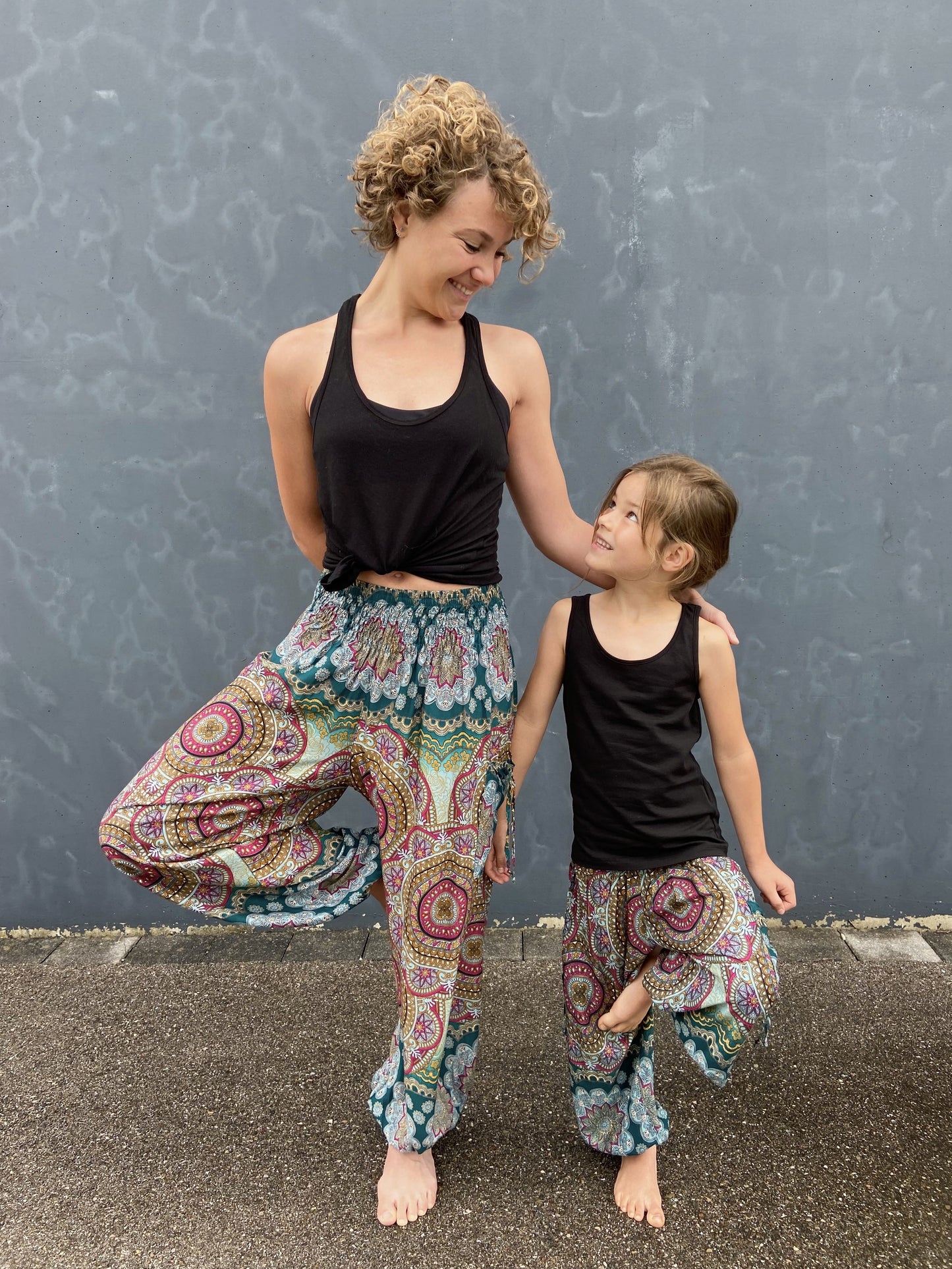 PLUS SIZE colorful patterned harem pants with pockets for adults
