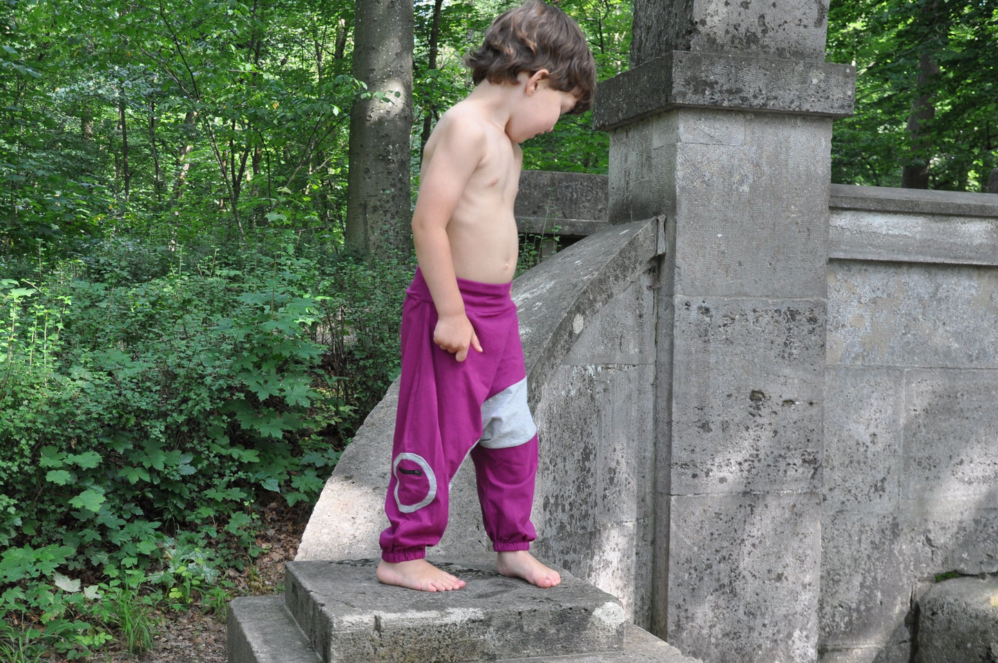 bequeme Sweat Hose für Kinder in pink grau