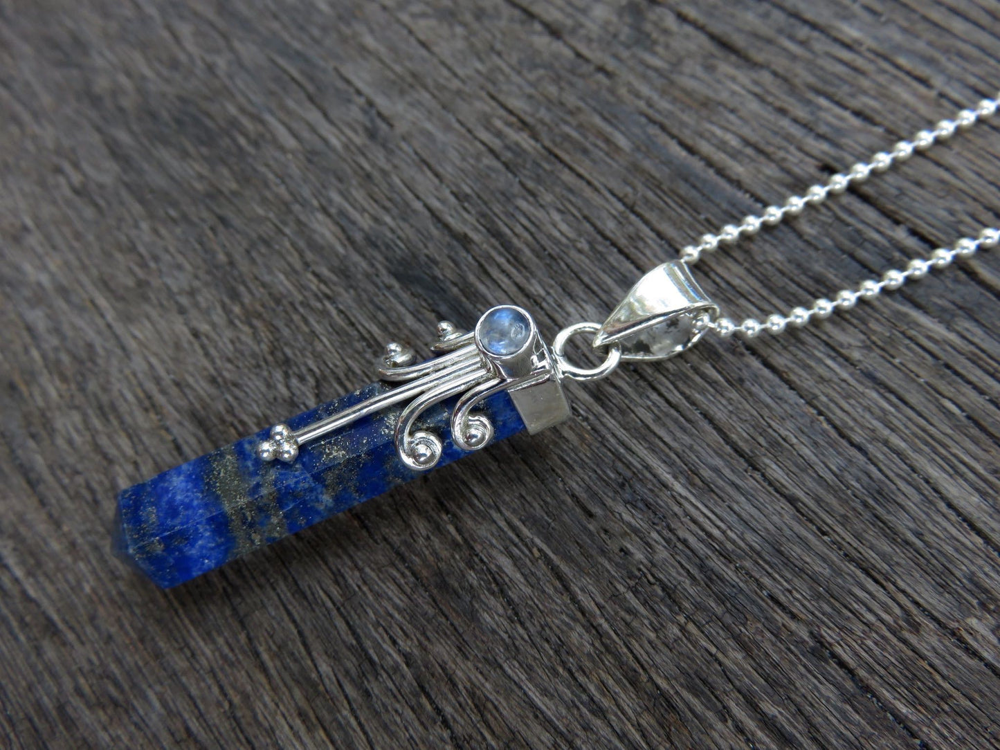 Kristall Anhänger Lapislazuli aus Silber