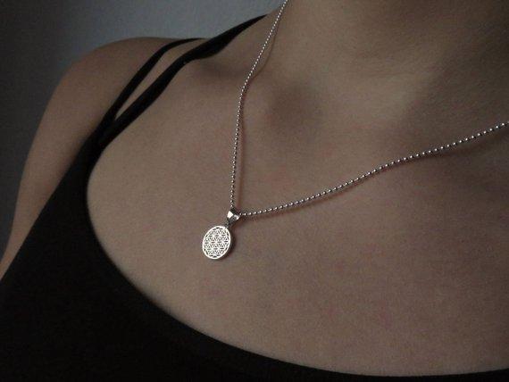 Kette mit dem Motiv der Lebensblume aus Silber