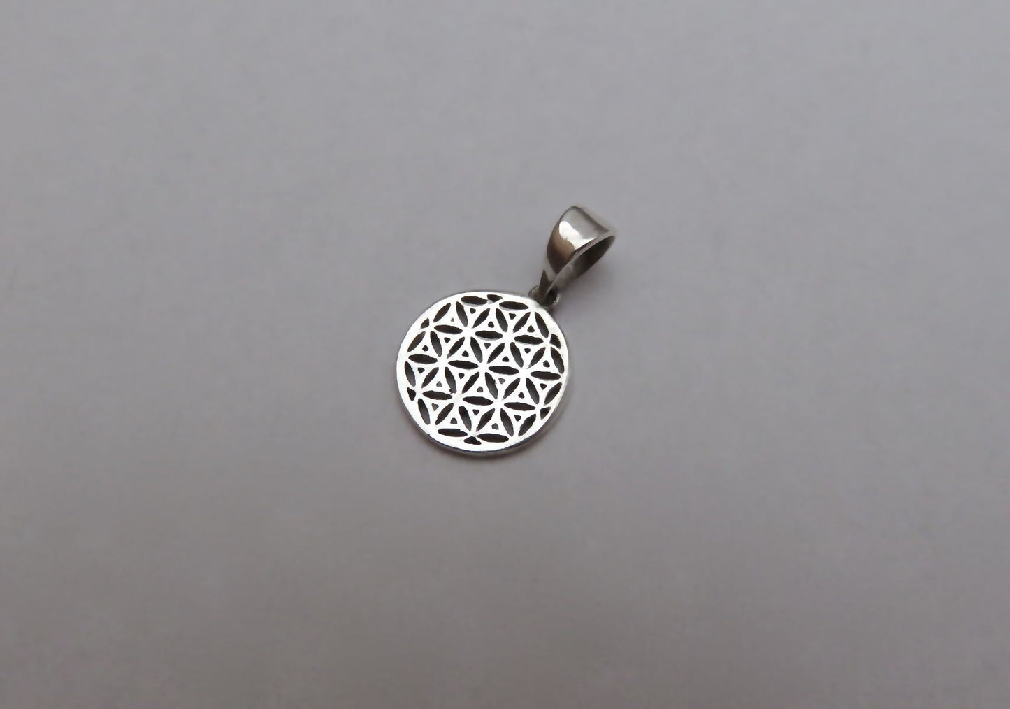 Kette mit dem Motiv der Lebensblume aus Silber