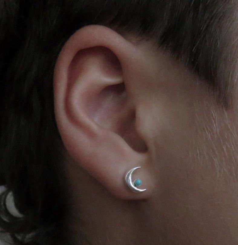 Ohrstecker mit kleinem Mond und Stein aus Silber