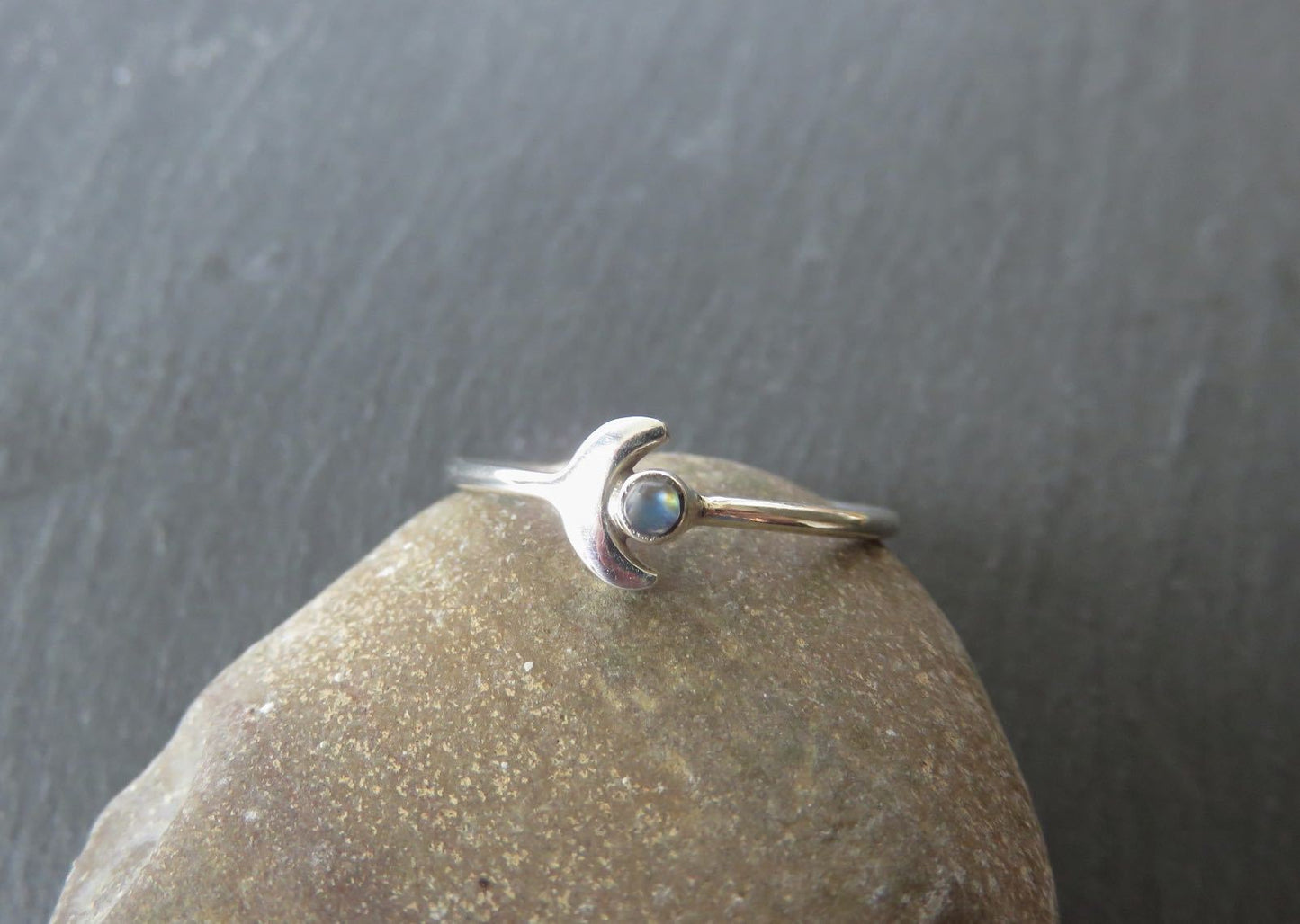 Ring with small stone and moon made of silver