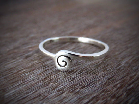 Ring with a small spiral made of silver