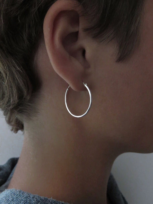 simple silver hoop earrings