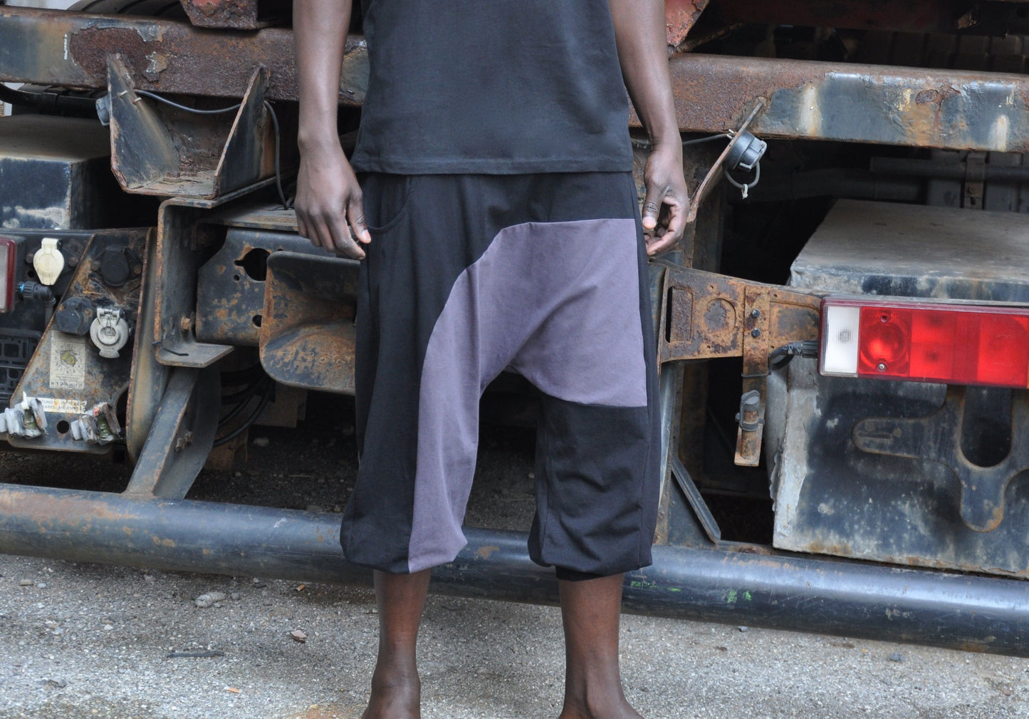 Men's 3/4 pants in black/gray