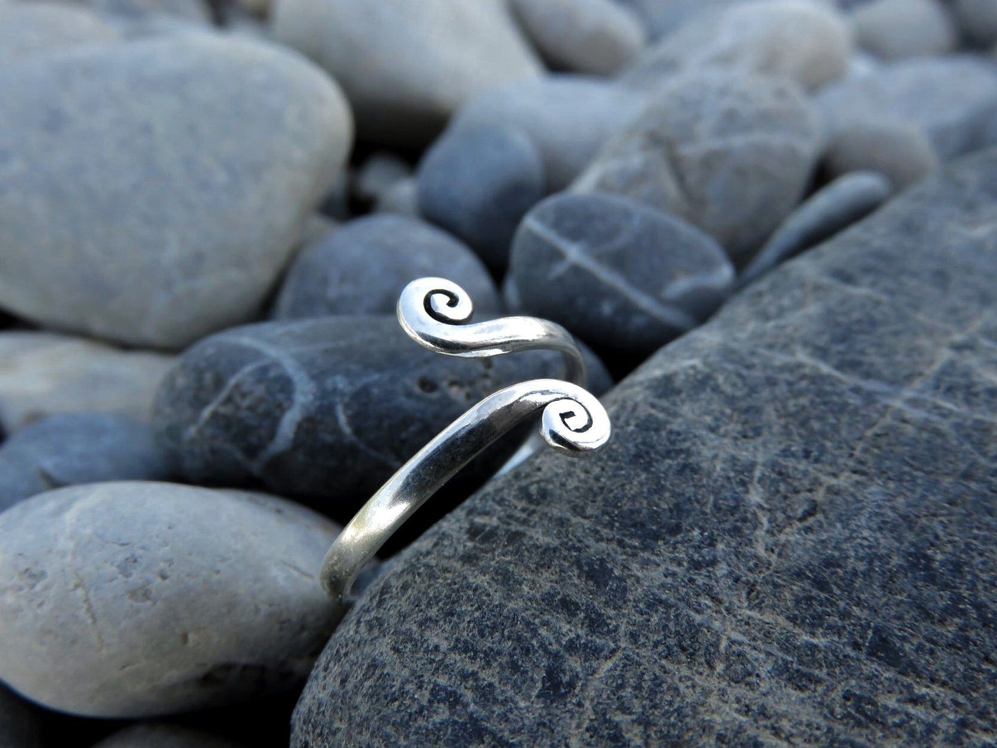 Zehenring mit Spiralen aus Silber