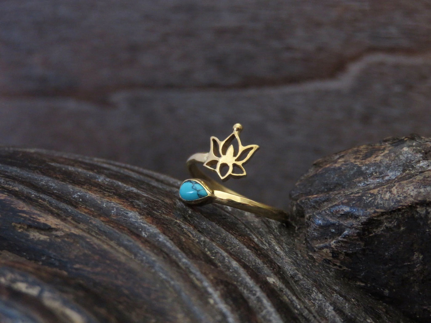 Zehenring mit Stein und kleiner Blume vergoldet
