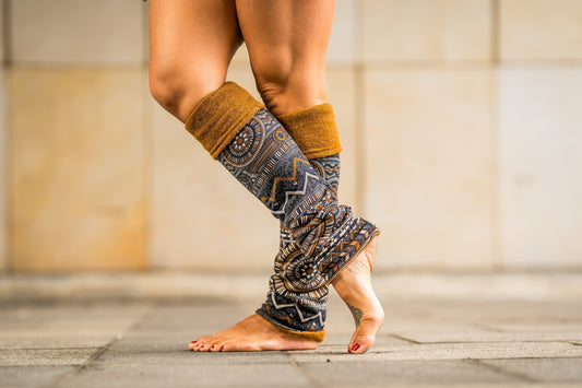 Reversible leg warmers in black, cuffs, yoga cuffs