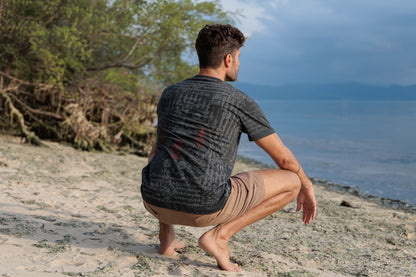 brown patterned t-shirt for men