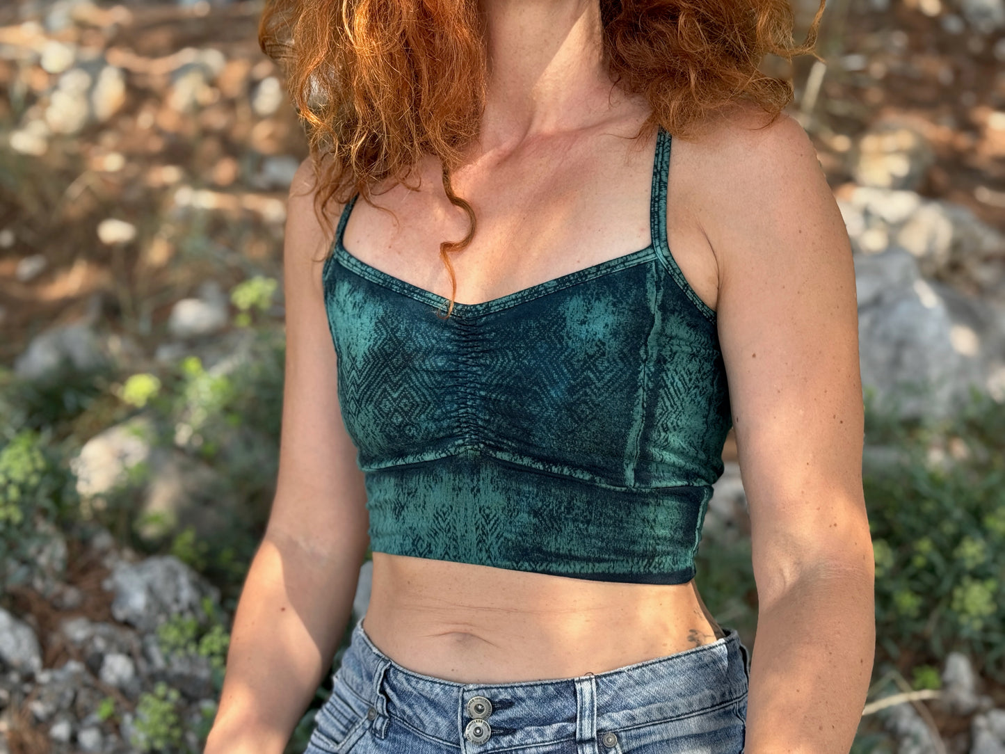 Yoga top with the pattern of the flower of life olive green 