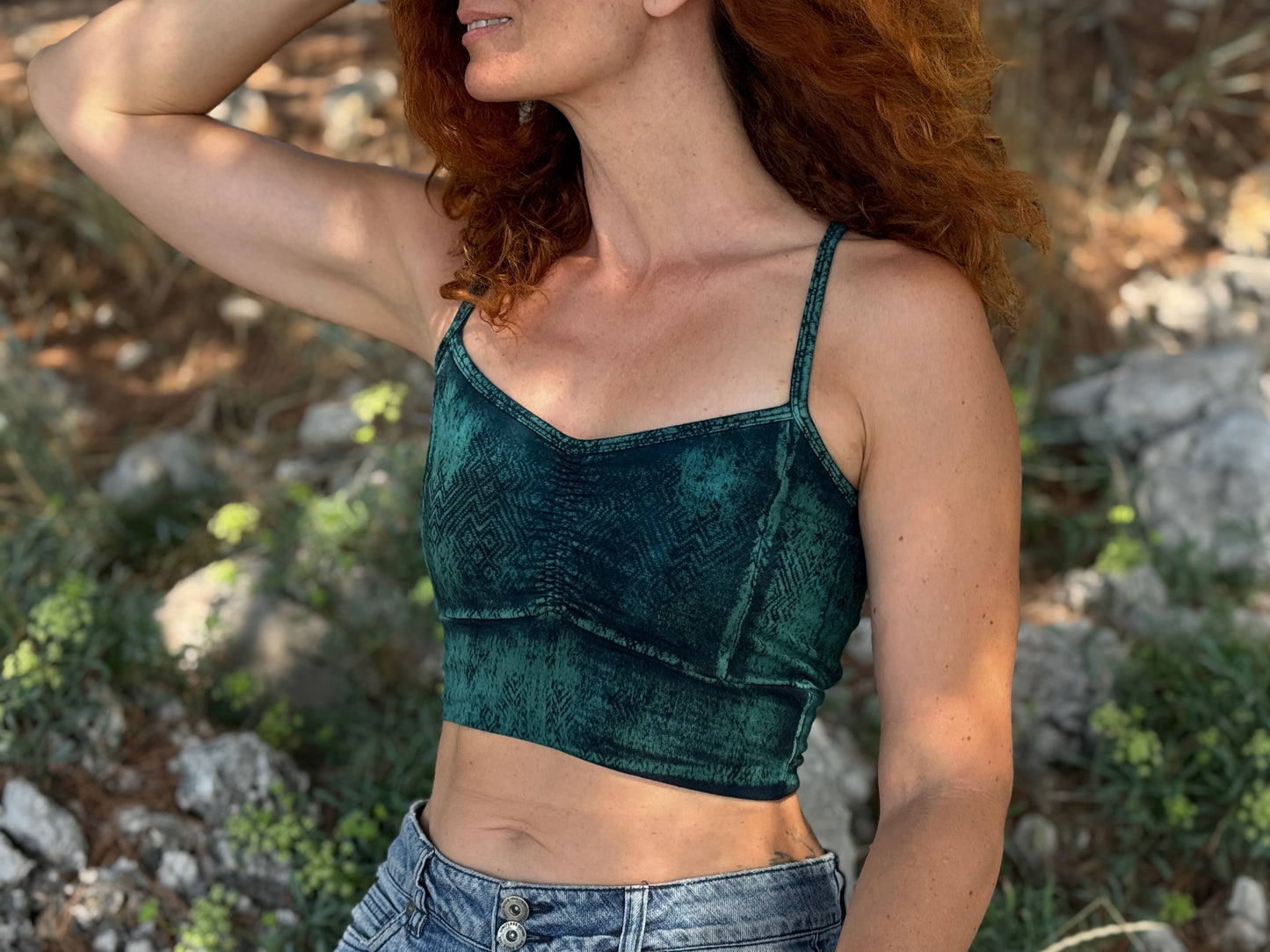 Yoga top with the pattern of the flower of life olive green 
