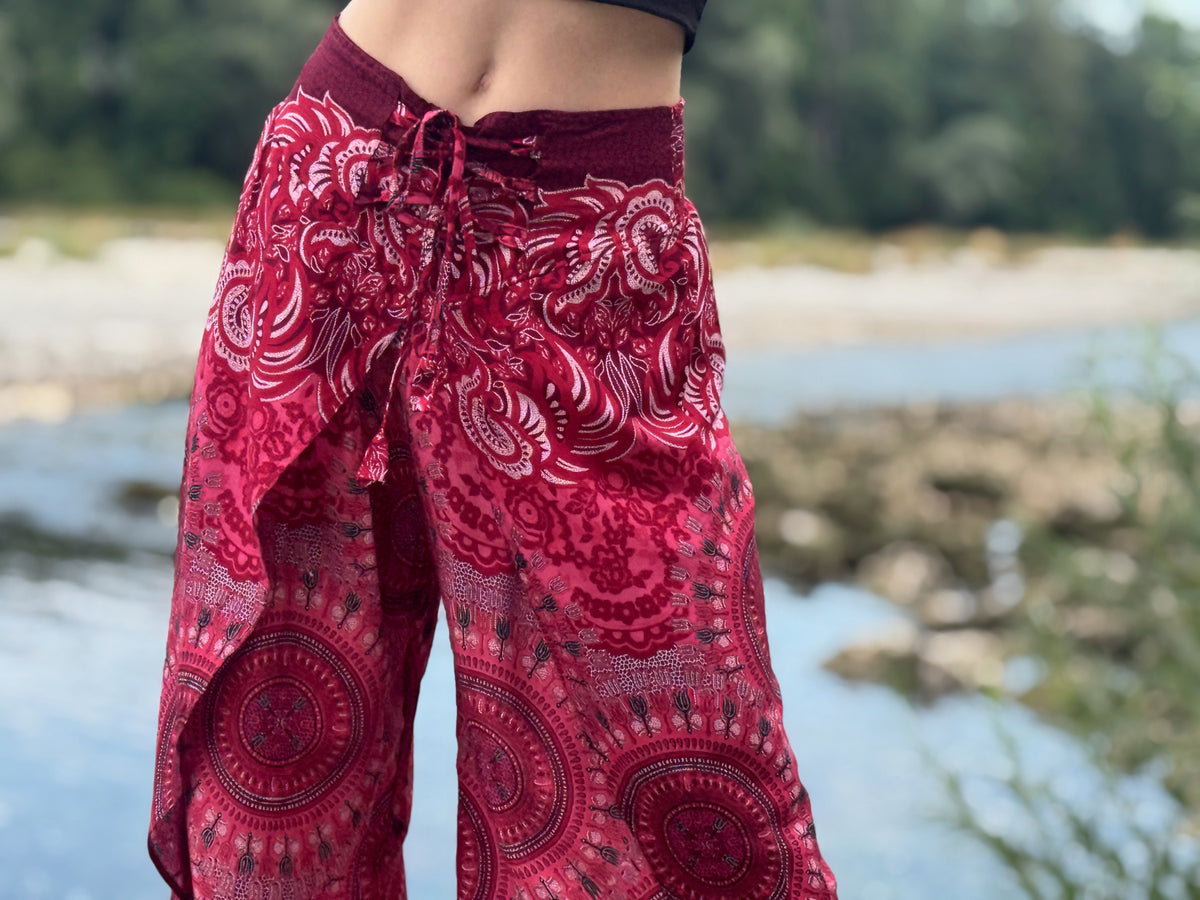 Boho Wickelhose für Damen in rot mit Mandalamuster