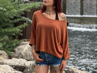 half-length, loose knitted top in blue 