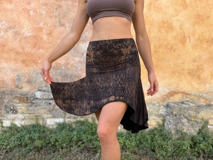 asymmetrischer Rock mit Batik-Muster in braun