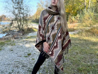 gemütlicher warmer Poncho, Überwurf, Bohemian Poncho, Boho Überwurf olive/beige/dunkelbraun/blau 010