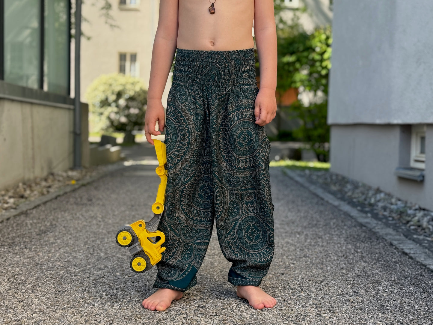 gemusterte Pluderhose mit Mandalamuster für Kinder in petrol, Kinderhose