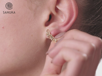 Earclimber Ohrringe mit Spiralen und Pünktchen Gold plattiert